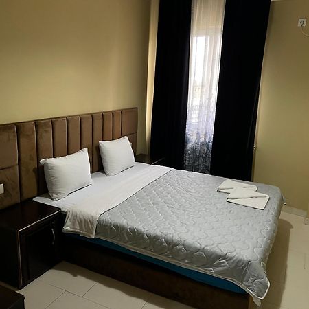 Hotel Yal Restaurant Τέτοβο Εξωτερικό φωτογραφία