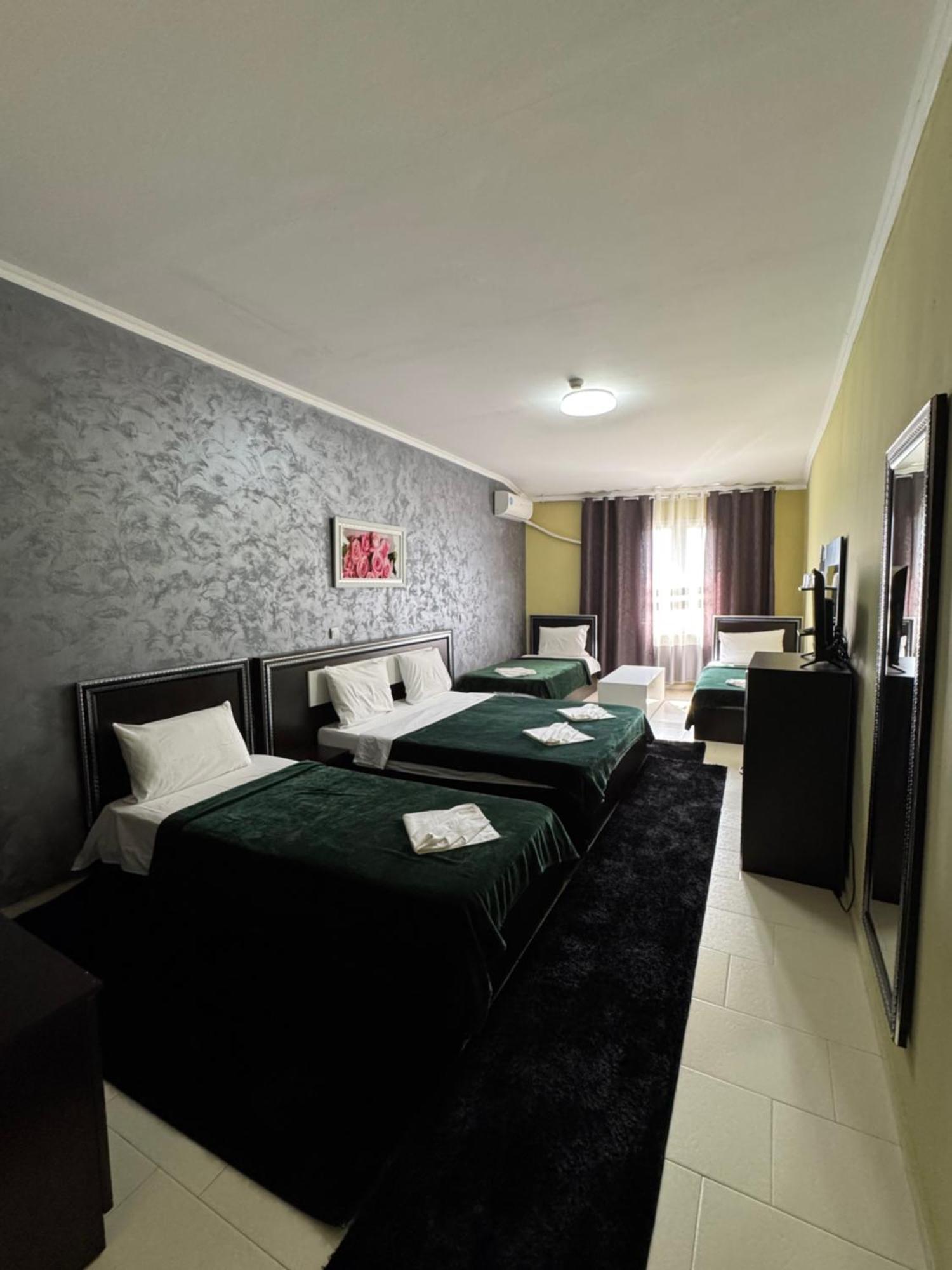 Hotel Yal Restaurant Τέτοβο Εξωτερικό φωτογραφία